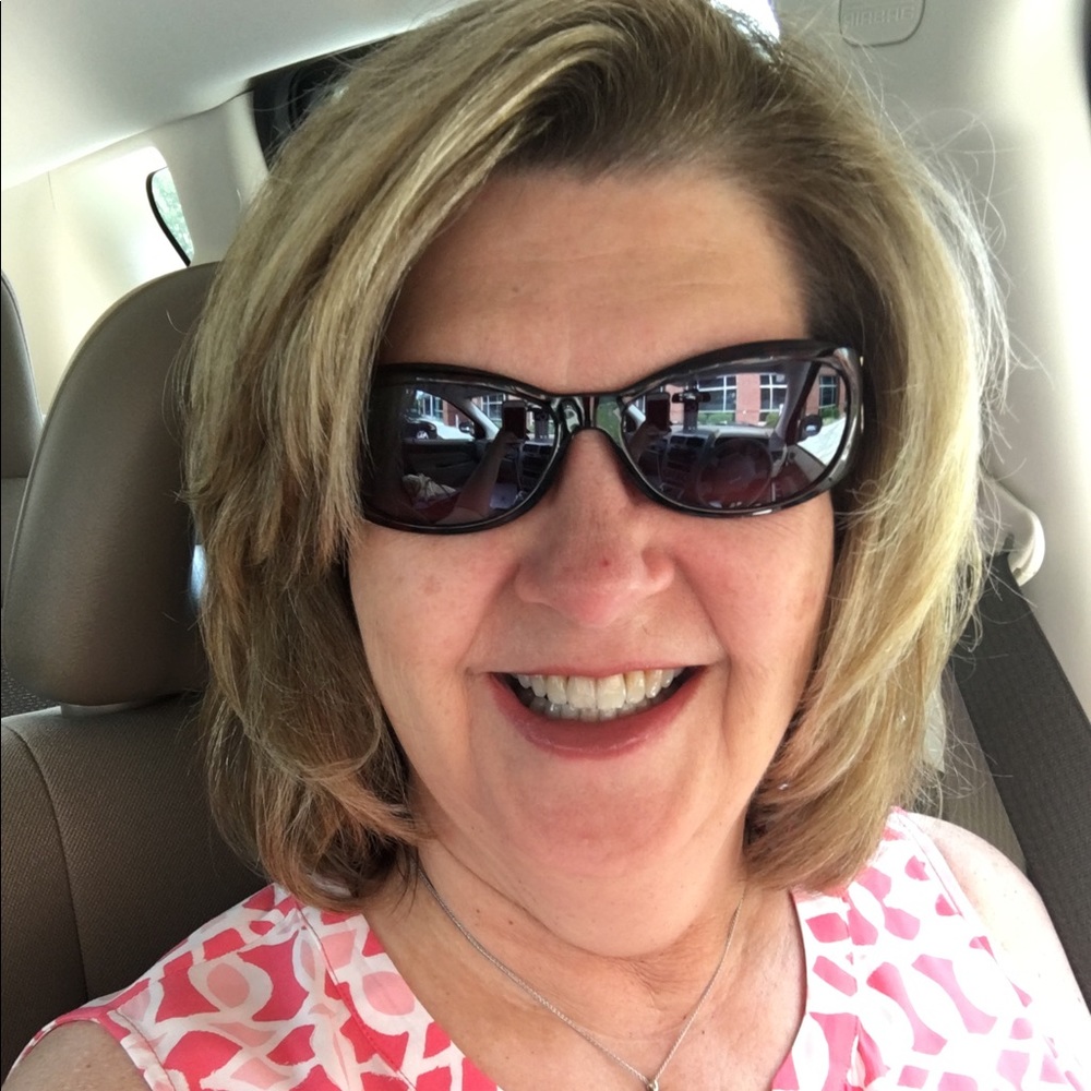 Meet your Posher, Vickie